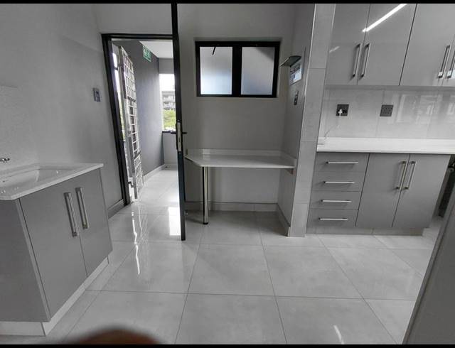 1 BEDROOM PROPERTY TO RENT IN OVERPORT